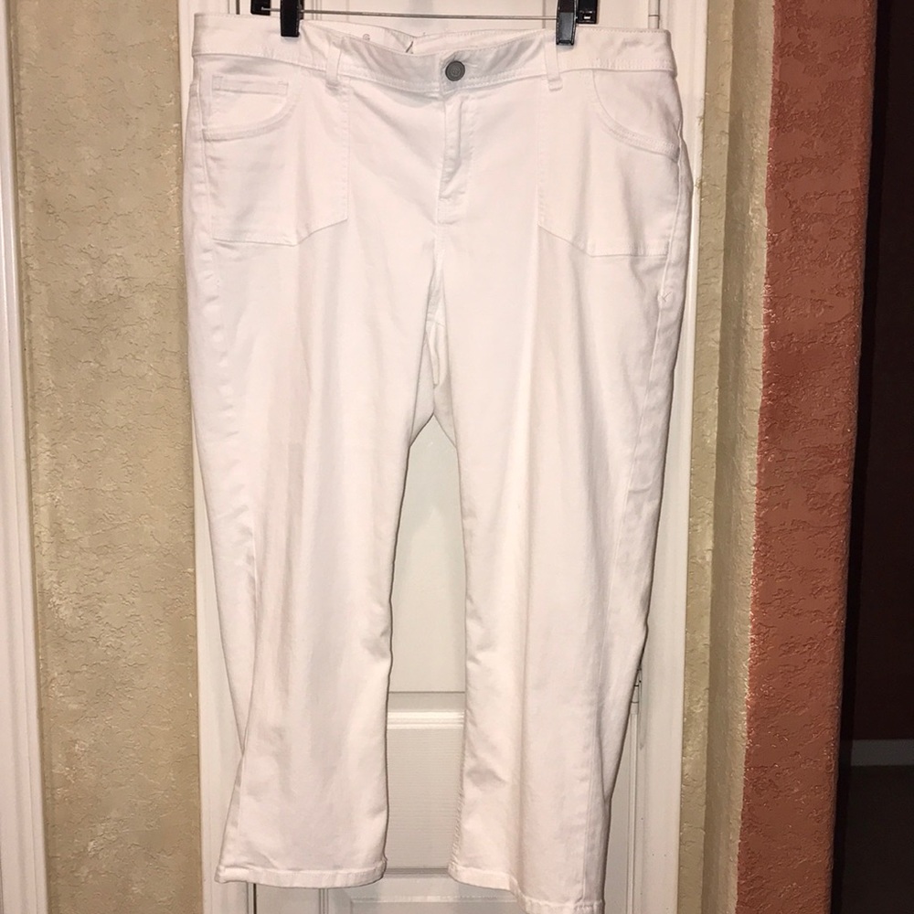 Lane Bryant Capri